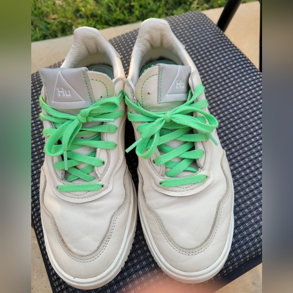 Adidas Pharrell Hu shoes - Picture 2 of 4